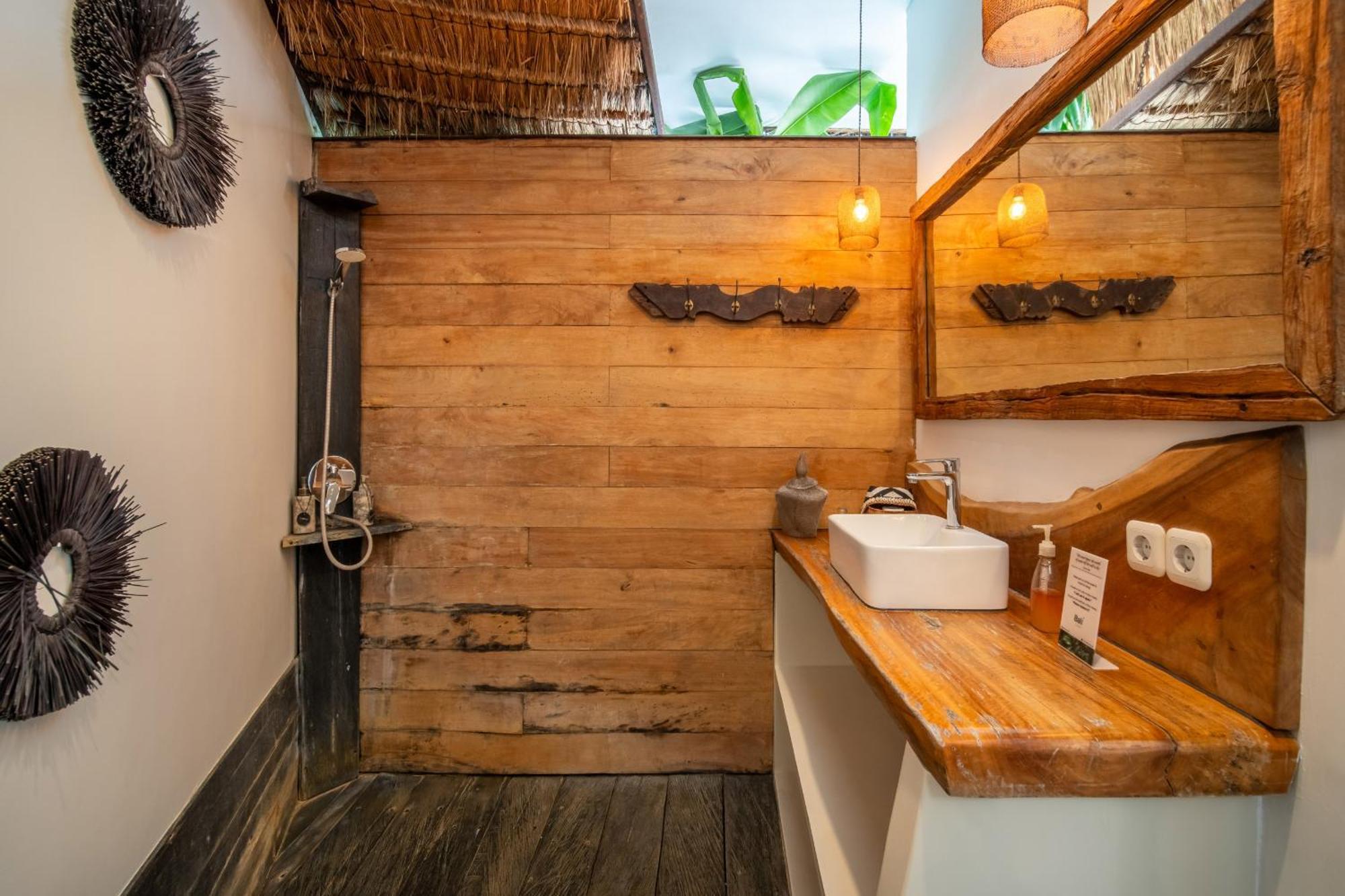 Villa Hatari Canggu Kerobokan  Exterior photo